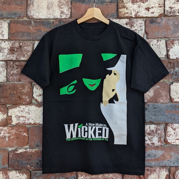 Wicked Broadway musical play t-shirt - Picture 1 of 5